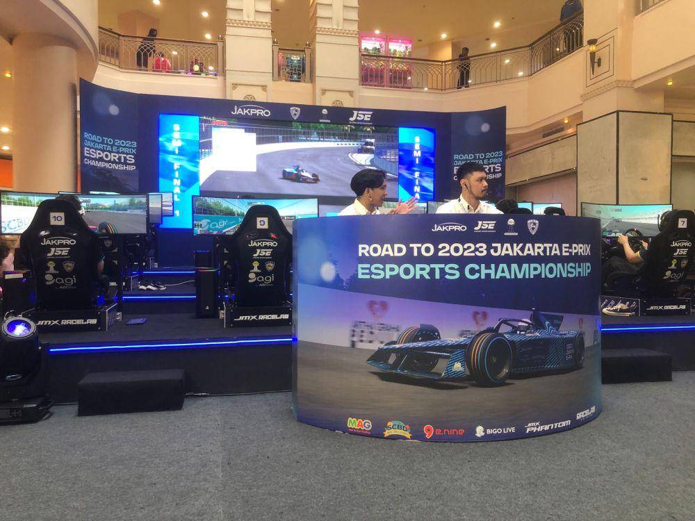 Suasana gelaran Jakarta E-Prix Esports Championship 2023 di Mall Artha Gading. (dok.pribadi/Dewa Putu Ardita)