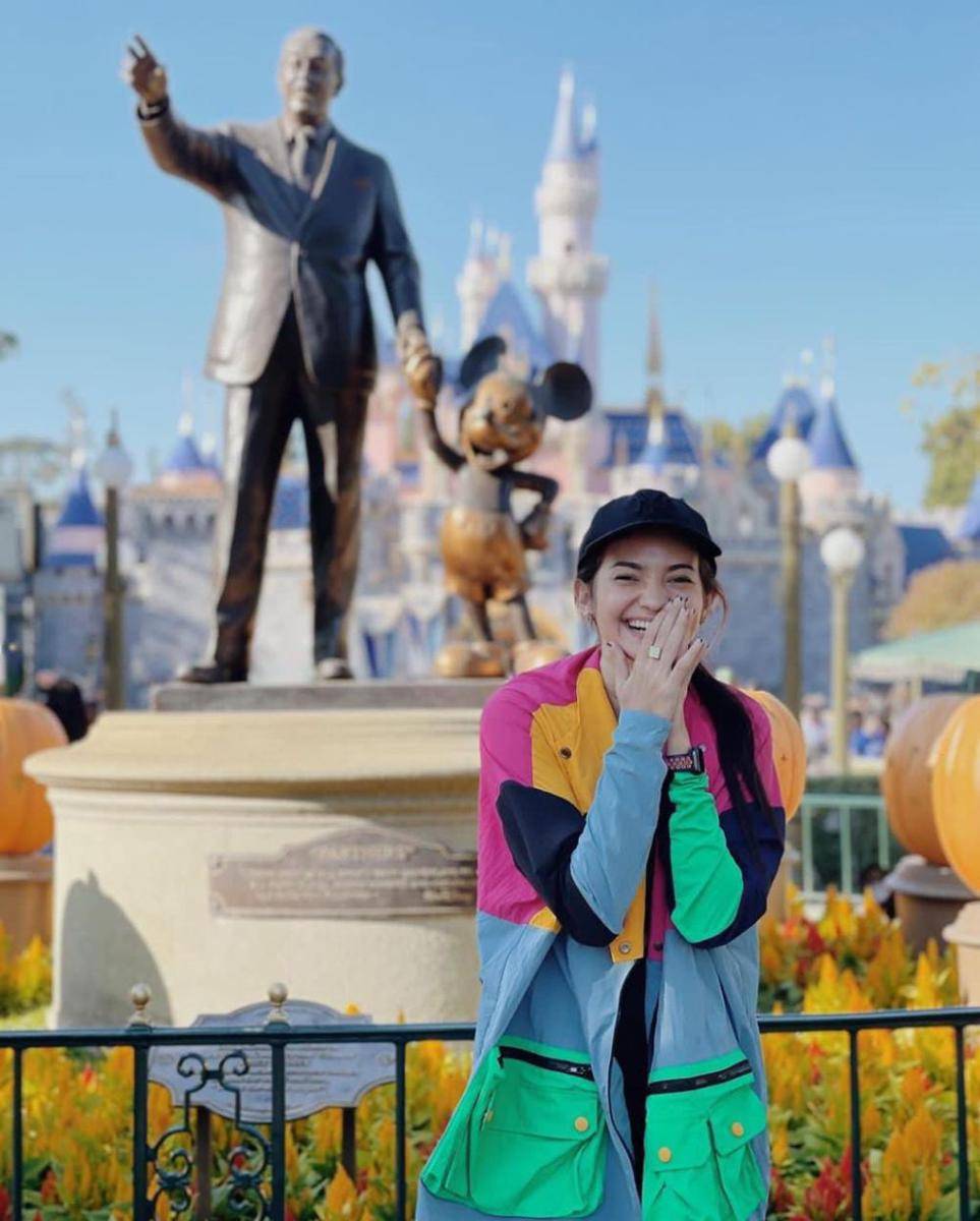 Potret Enzy kenakan jaket (instagram.com/enzystoria)