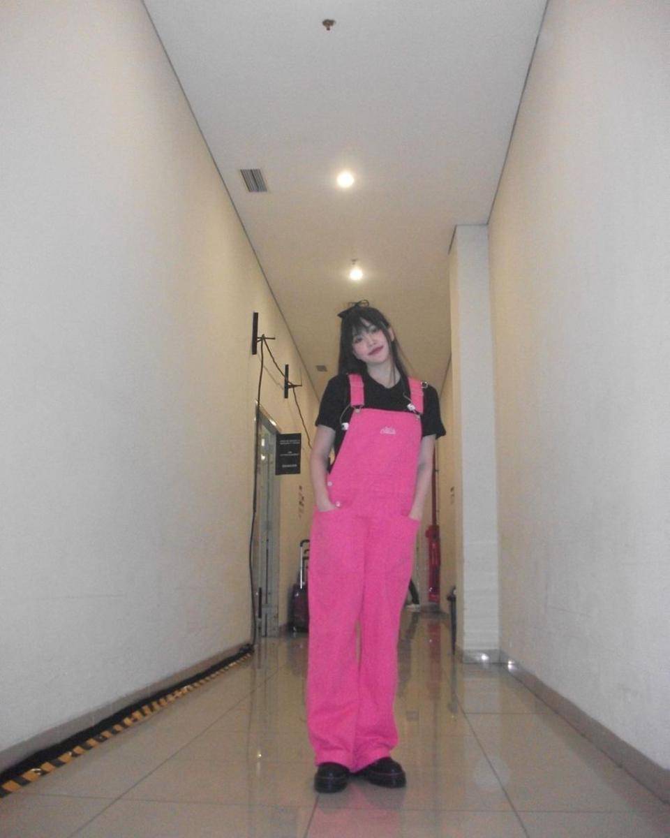 Yeri RED VELVET (instagram.com/yerimiese)