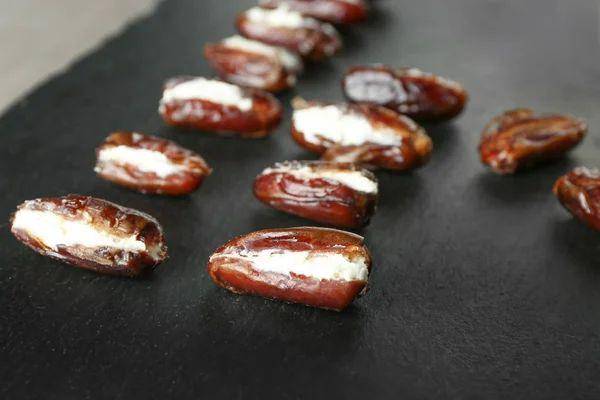 Kurma Keju (id.depositphotos.com/belchonock)