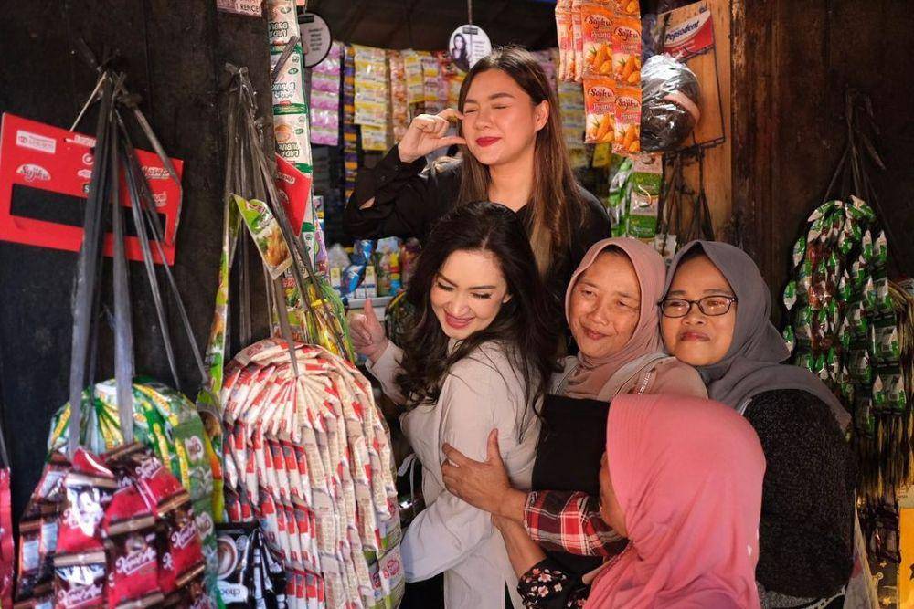 Nafa Urbach mengunjungi Pasar Kejajar Wonosobo (instagram.com/nafaurbach)