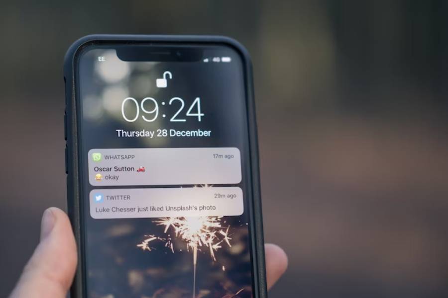 ilustrasi WhatsApp (unsplash.com/Jamie Street)