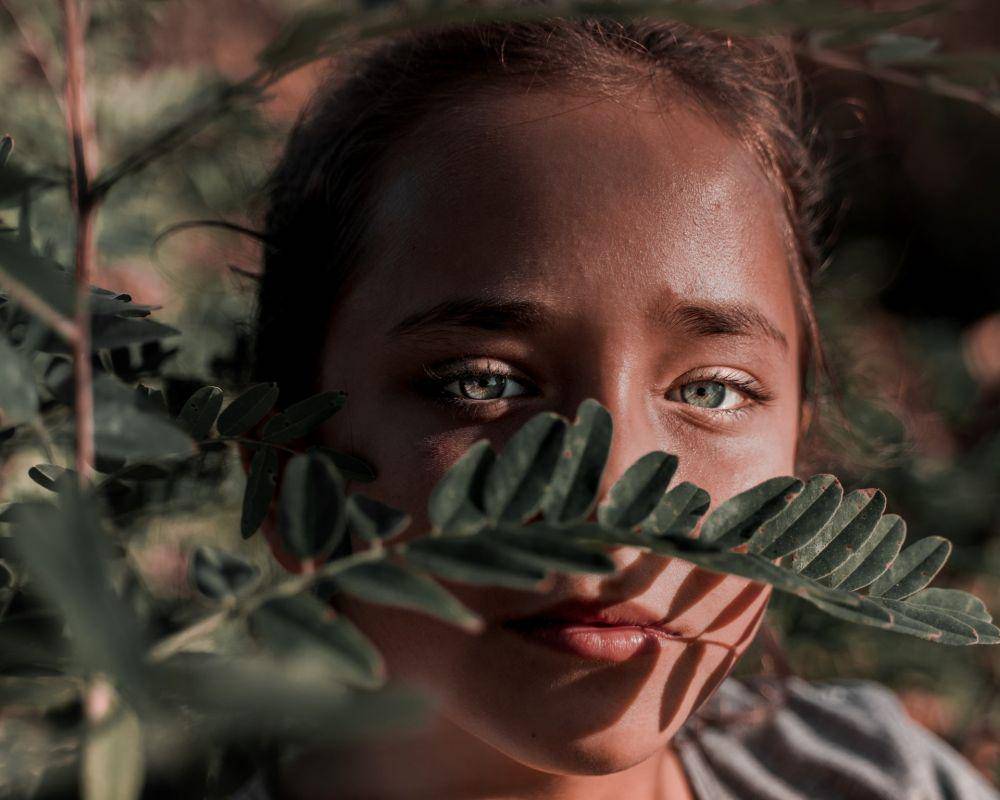ilustrasi mesmerizing eyes (pexels.com/Ivica Džambo)
