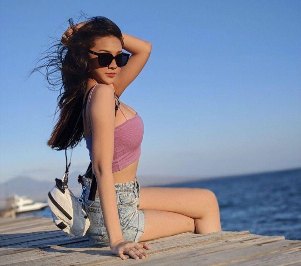 Anya Geraldine (instagram.com/anyageraldine)
