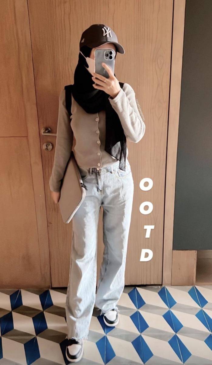 Ootd hijab ala Korea (instagram.com/veraniqueputrys)