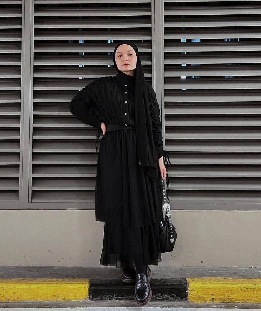 Ootd formal hijab boyish (instagram.com/sorayaulfa15)