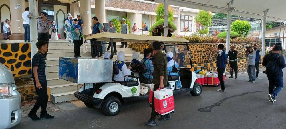 Asrama Haji Embarkasi Makassar mengurusi pemberangkatan haji asal delapan provinsi. (Dok. Kemenag Sulsel)