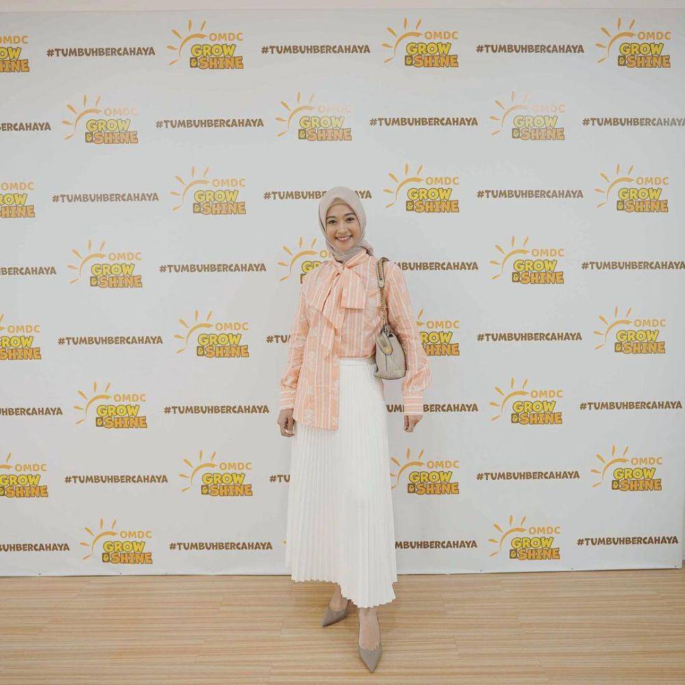 ide styling rok ala Poppy Bunga (instagram.com/poppybungariphat)