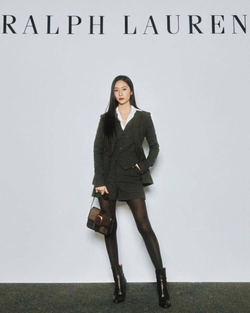 Krystal Jung (instagram.com/vousmevoyez)