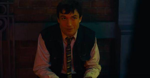 Barry menyatakan bahwa ia bisa memperbaiki segalanya di depan Batman versi Ben Affleck ( Dok. Warner Bros /  The Flash )