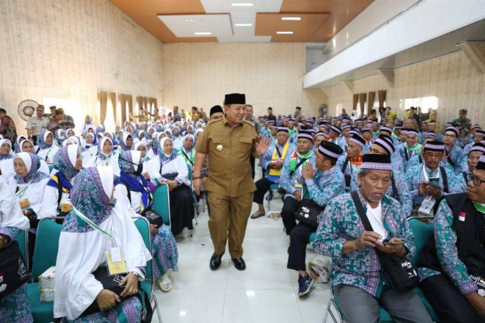 Jemaah haji asal Provinsi Lampung mulai diberangkatkan menuju Tanah Suci Mekkah, Rabu (24/5/2023).