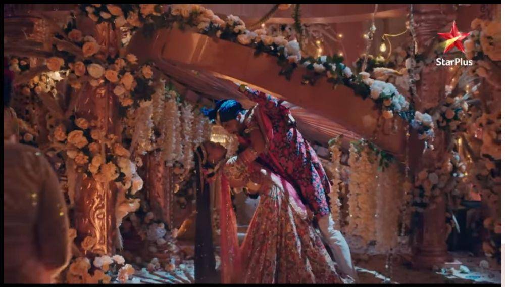 Potret pernikahan Aryan dan Imlie (youtube.com/StarPlus)