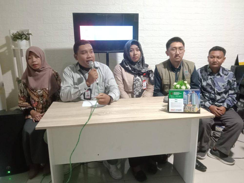 Dosen Fakultas Sains Teknologi dan Pendidikan UMLA saat memberikan keterangan. IDN Times/Imron