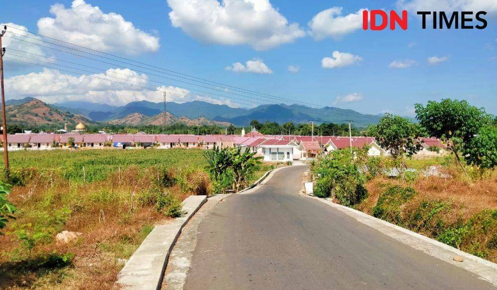 Foto rumah relokasi banjir di Desa Tambe Kecamatan Bolo Kabupaten Bima (IDN Times/Juliadin Sutarman)