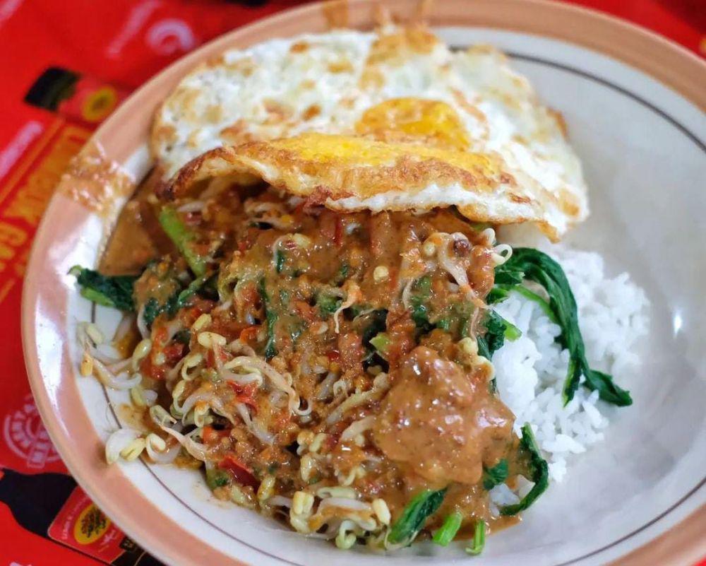 5 Warung Nasi Murah di Sekitar Kampus Unej, Cocok untuk Mahasiswa!