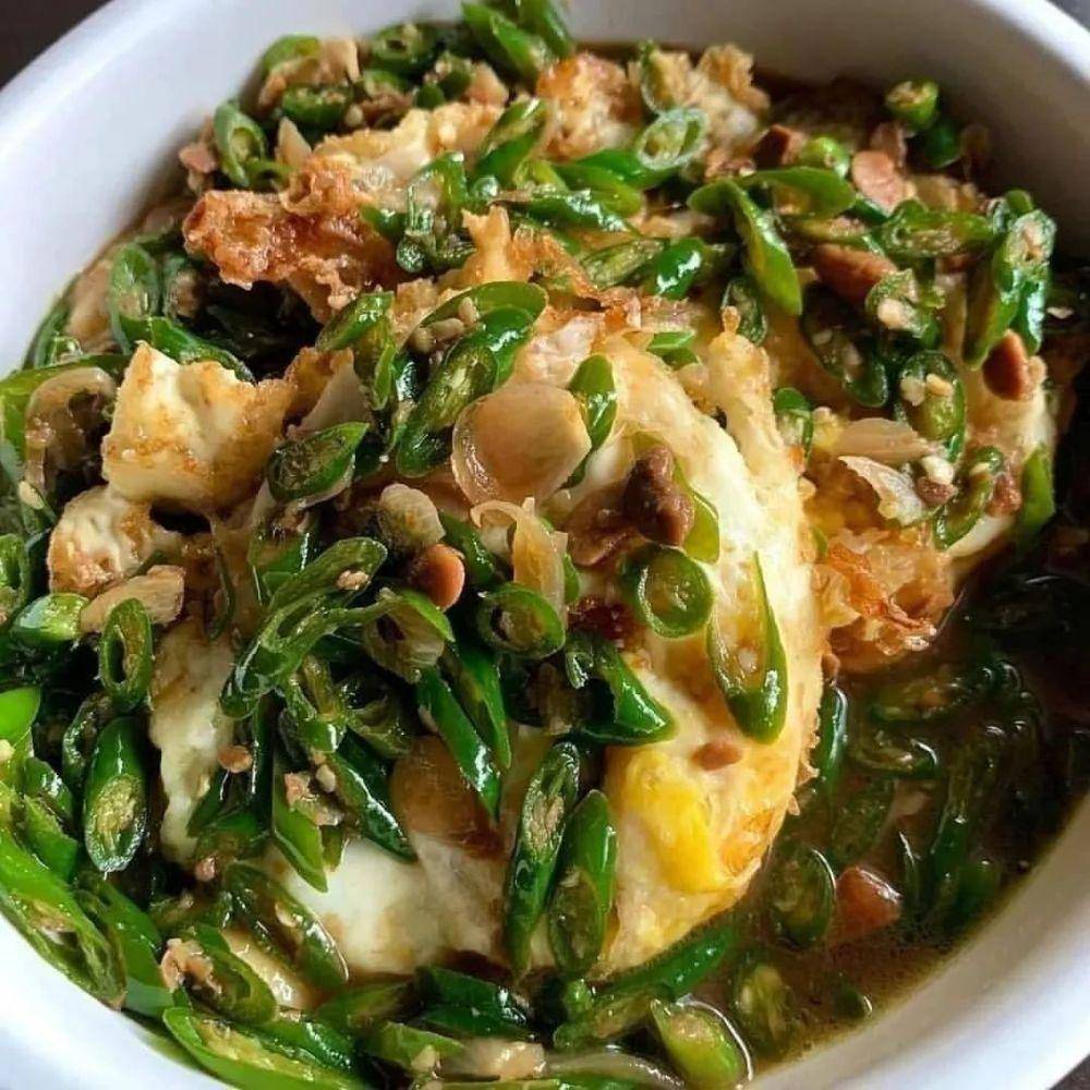 telur ceplok cabai hijau (instagram.com/windy_kho)