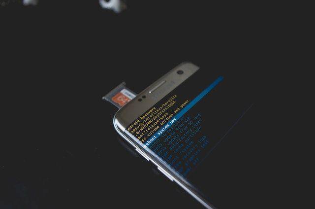 ilustrasi Factory Reset (pexels.com/Kelvin Valerio)