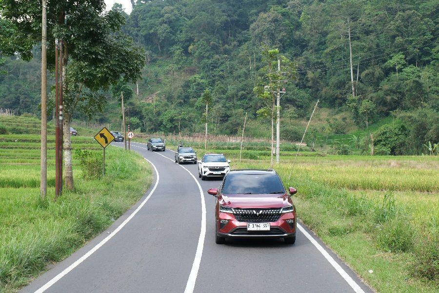 Menjajal Ketangguhan Wuling Alvez di Jalur Malang-Solo
