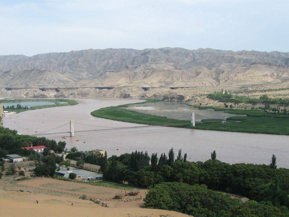 Shapotou, Tengger Desert (commons.wikimedia.org/sylvannus)