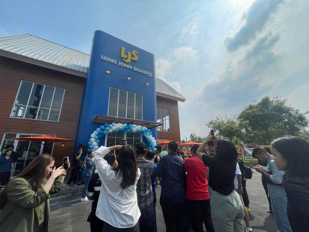 Acara pembukaan restoran Long John Silver’s Indonesia di Gading Serpong (Dok.Long John Silver’s Indonesia)