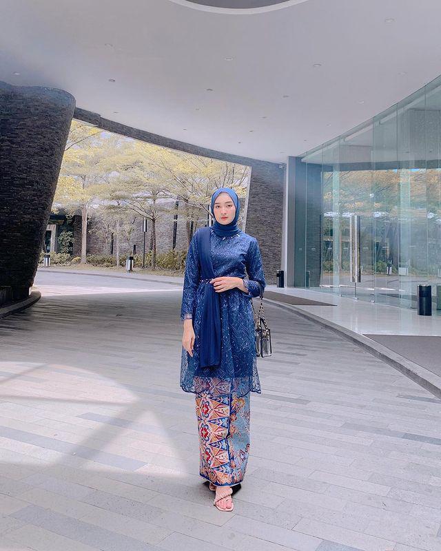 Outfit kondangan ala Ingrid Yulika (instagram.com/ingridyulikaa)