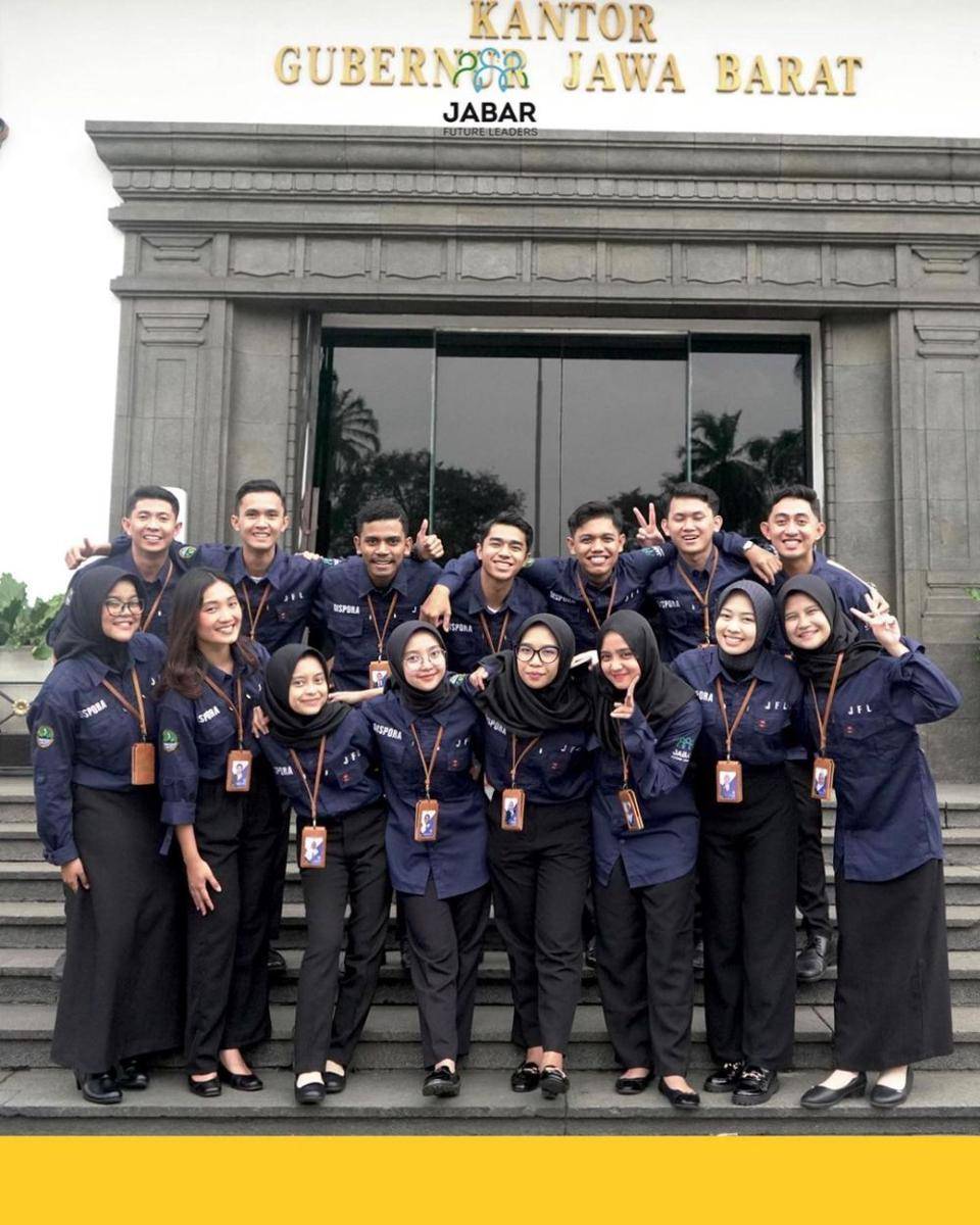 Anggota Jabar Future Leaders (instagram.com/jabarfutureleaders)