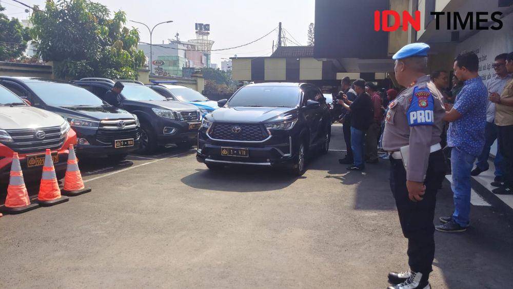 Kapolda Metro Jaya, Irjen Karyoto saat mendatangi Polres Metro Depok. (IDNTimes/Dicky)