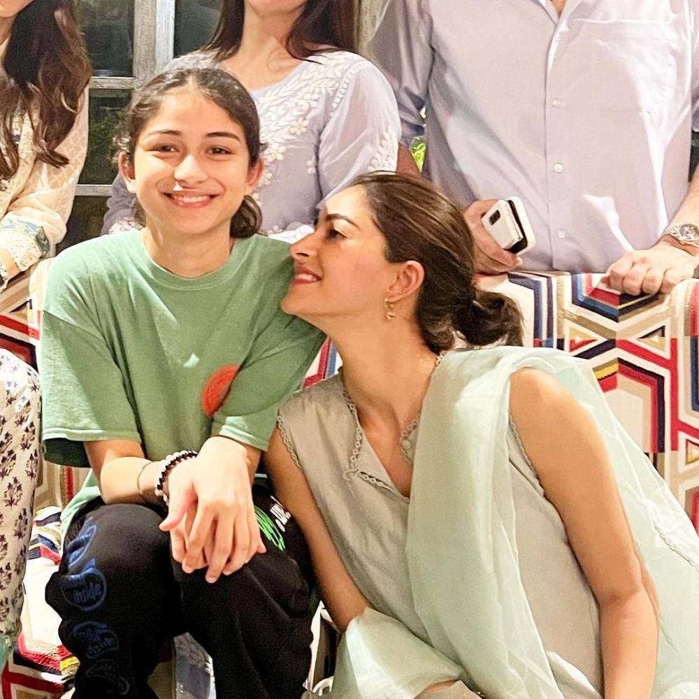 Ananya Panday dan adiknya (instagram.com/ananyapanday)