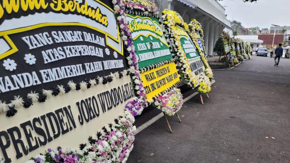 1.900 Karangan Bunga Almarhum Eril Disulap Jadi Karya Seni