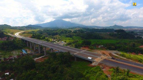 5 Fakta Jalan Tol Cisumdawu yang Indah dan Permudah Pemudik