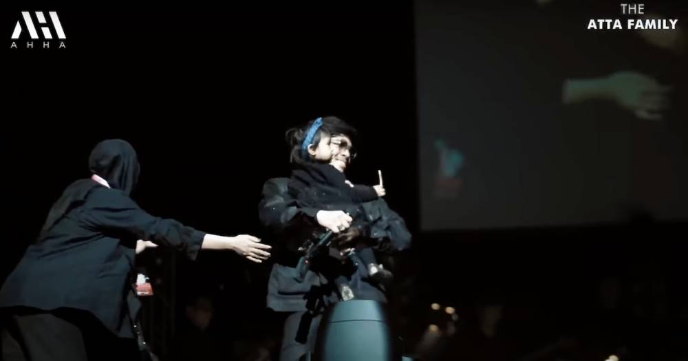momen Ameena ikut manggung di konser Kris Dayanti (youtube.com/attahalilintar)