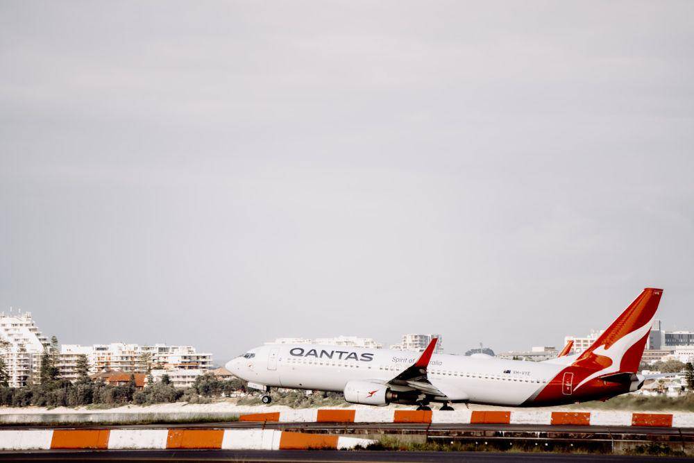 ilustrasi maskapai Qantas (unsplash.com/joshwithers)