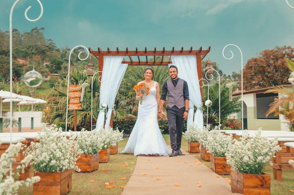 ilustrasi pengantin (pexels.com/sergio souza)