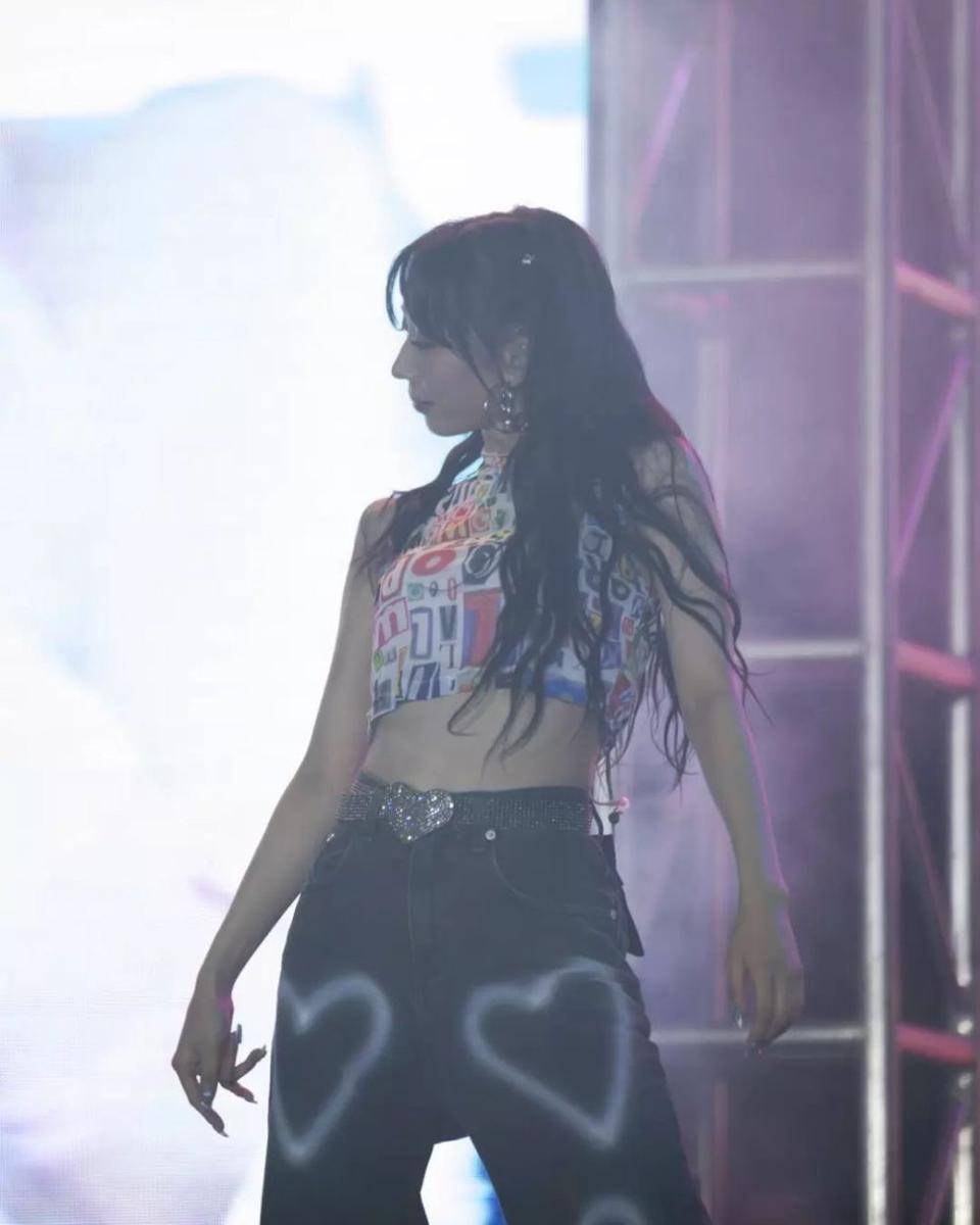 potret OOTD kekinian Zuu Secret Number (instagram.com/zuu_ji)