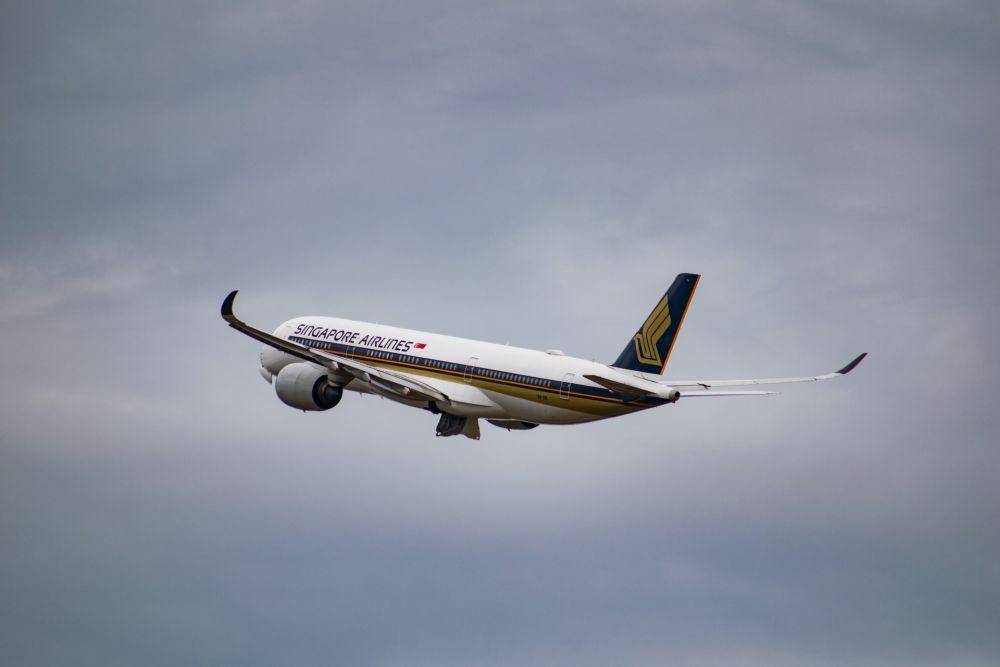 ilustrasi pesawat Singapore Airlines (unsplash.com/tim_denn)