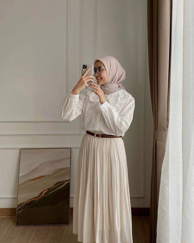 Potret OOTD (Instagram.com/alaekabachir)