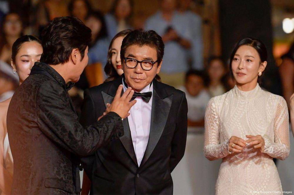 potret Sutradara Kim Jee Woon di red carpet Cannes Film Festival 2023 (instagram.com/festivaldecannes)
