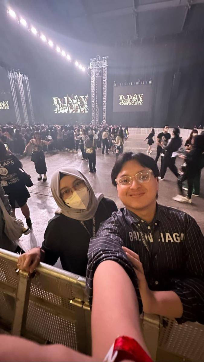 artis nonton konser Suga BTS day 1 (instagram.com/arsywidianto)