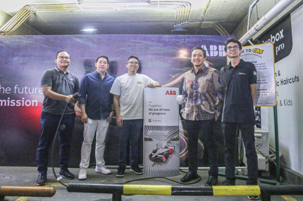 Peresmian charger station Casion dan ABB di Cilandak Town Square (Dok.Casion)