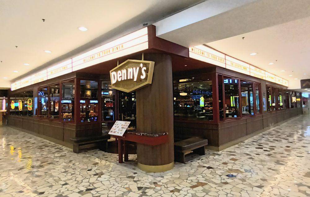 Denny's (google.com/maps/Lalisa Doniho)