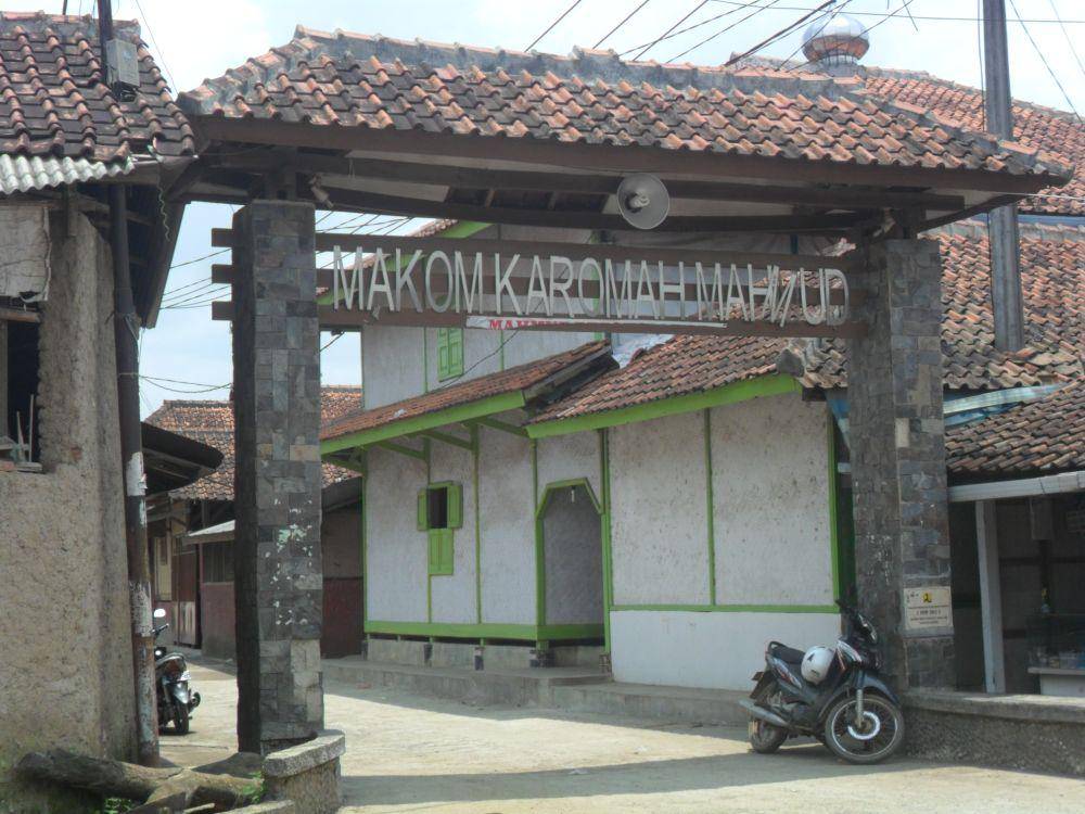 Kampung Adat Mahmud (jabarprov.go.id)