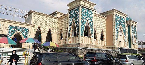 ilustrasi Masjid At-Taubah rest area KM 57 (commons.wikimedia.org)
