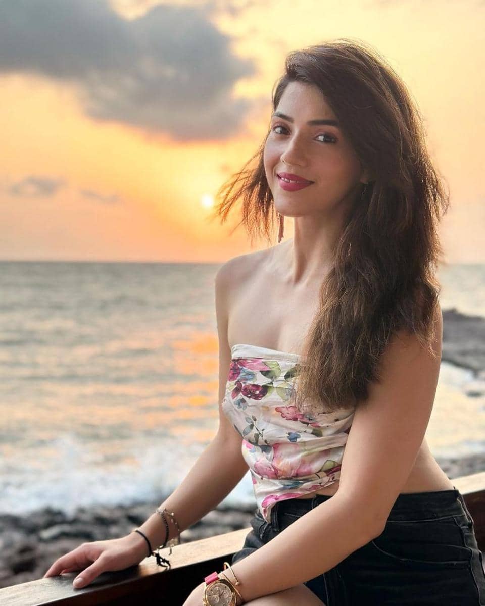 Mehreen Pirzada (instagram.com/mehreenpirzadaa)
