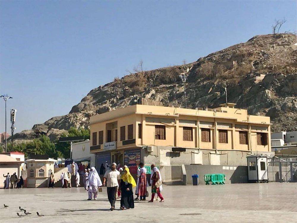 Perpustakaan Makkah Al-Mukaramah (instagram.com/alfarajtourtravel)