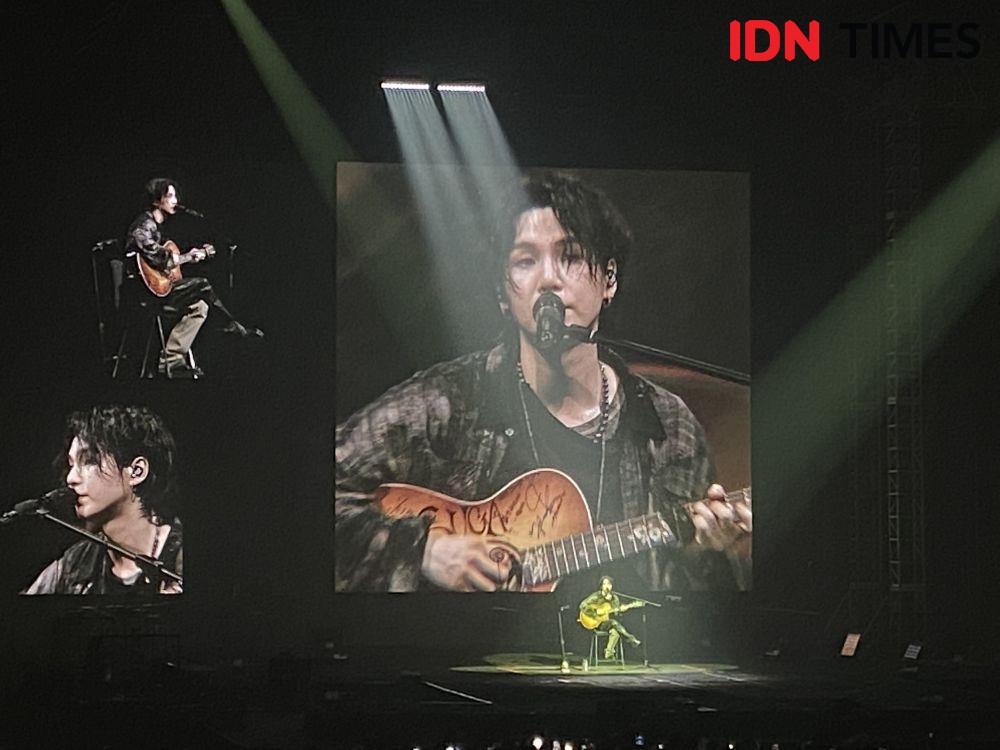 12 Momen Mengesankan Selama Konser Suga BTS Hari Kedua, Gokil!