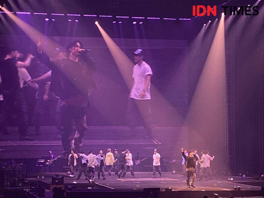 konser Suga BTS hari kedua di Indonesia (dok.IDN Times/Stephanie Risyana)