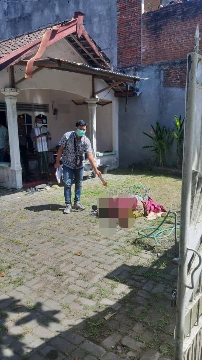 Seorang Pria di Mataram Ditemukan Tewas di Halaman Rumahnya