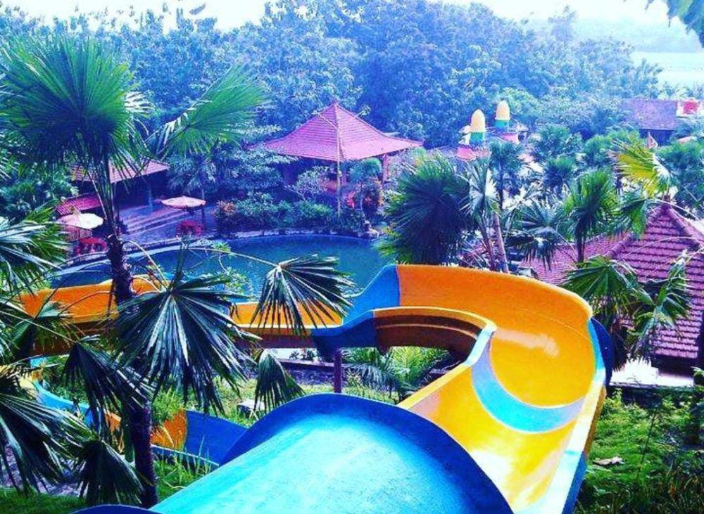 5 Kolam Renang Terbaik di Jember, Selalu Ramai Pengunjung!