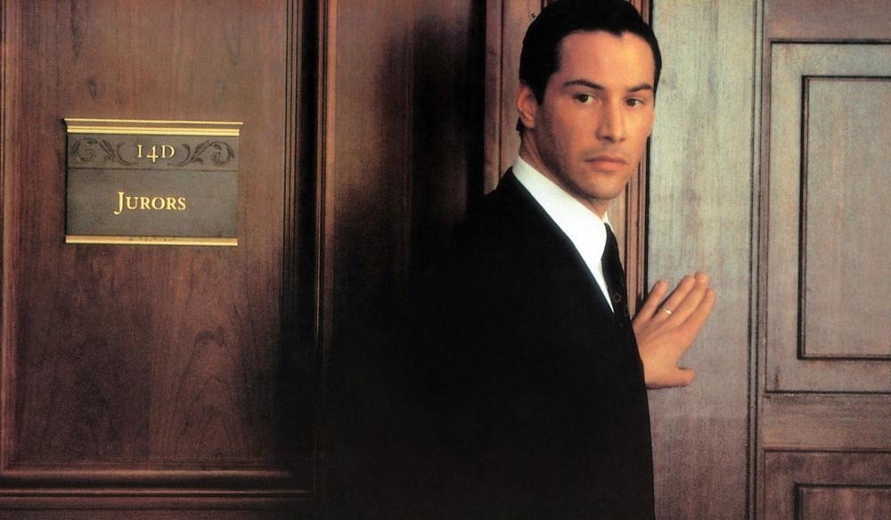 Keanu Reeves dalam film The Devil Advocate (dok. Warner Bros/The Devil Advocate)