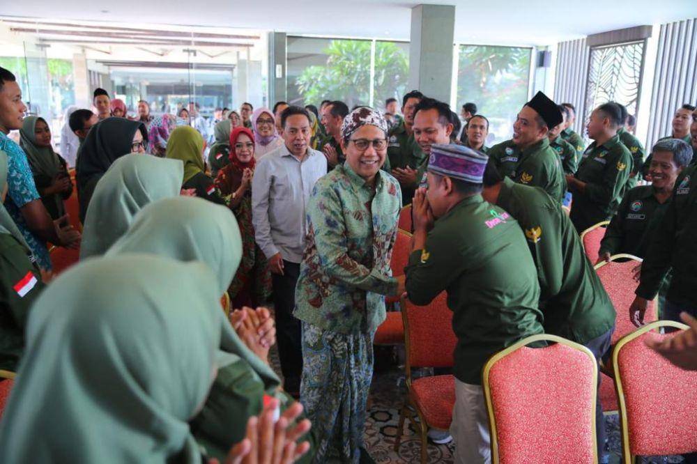 Menteri Desa PDT dan Transmigrasi Abdul Halim Iskandar mendatangi lokasi rapat Konsolidasi pendamping Desa Profesional Kabupaten Jepara, Jumat (26/05/2023). (Dok. Kemendes PDTT)
